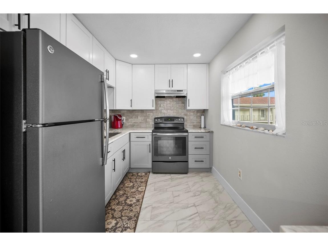 19029 Us Highway 19 N #6-16 Clearwater FL 33764 W7879212 image8