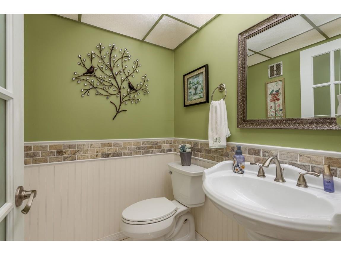 19029 Us Highway 19 N #6-7 Clearwater FL 33764 W7881100 image14