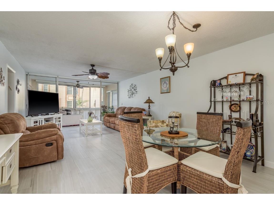 19029 Us Highway 19 N #6-7 Clearwater FL 33764 W7881100 image2