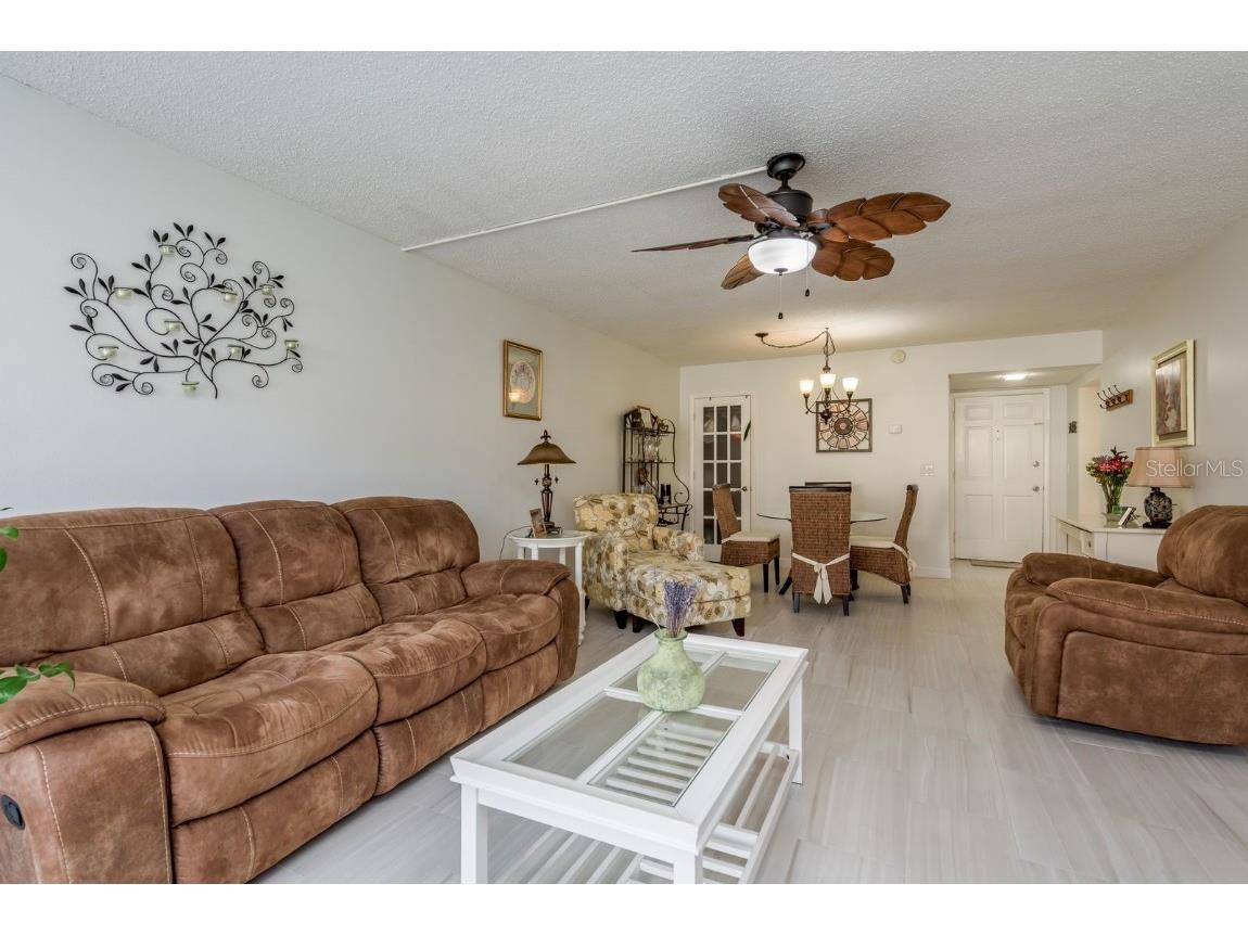 19029 Us Highway 19 N #6-7 Clearwater FL 33764 W7881100 image8