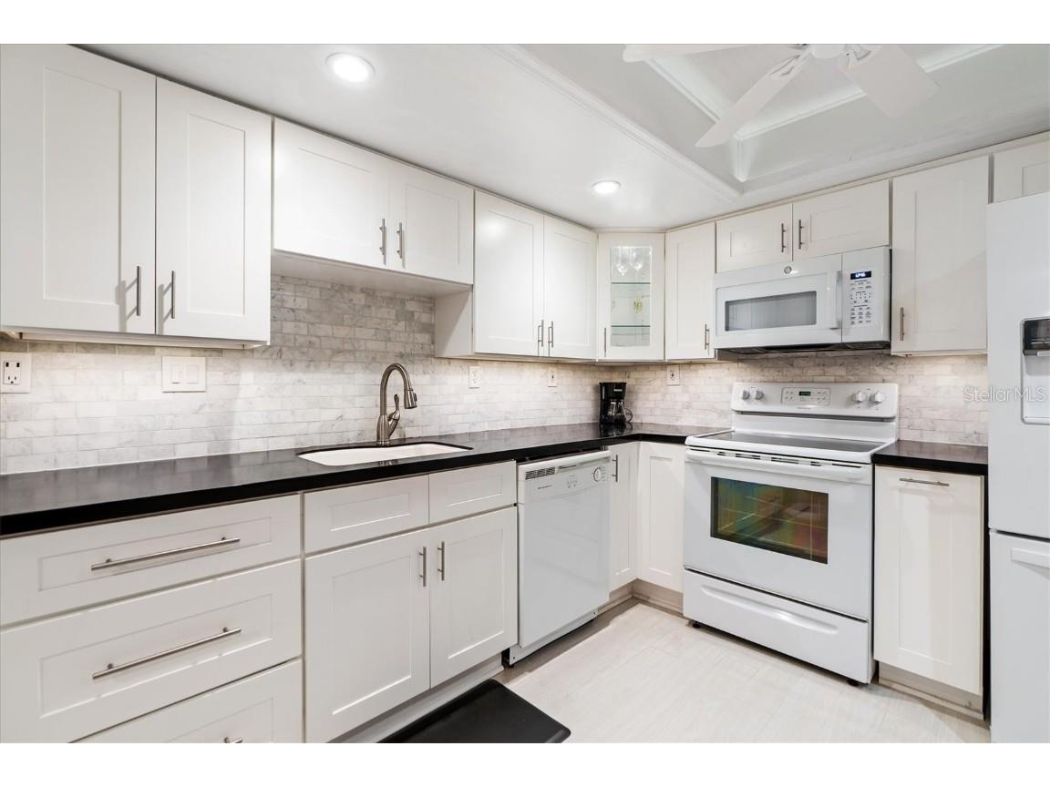 19029 Us Highway 19 N #9-404 Clearwater FL 33764 - TAMPA BAY U8232526 image12