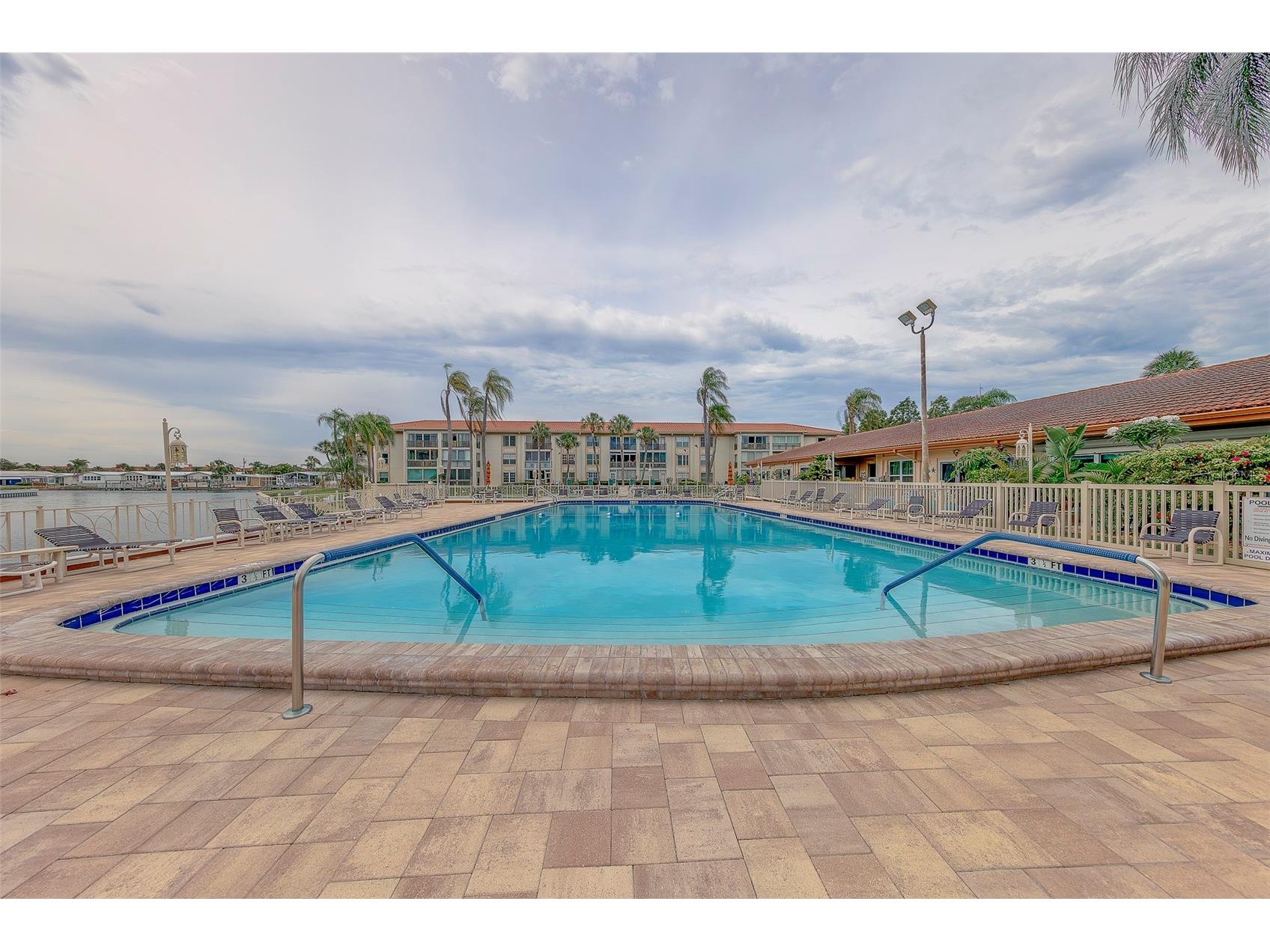 19029 Us Highway 19 N #9-704 Clearwater FL 33764 TB8518887 image32