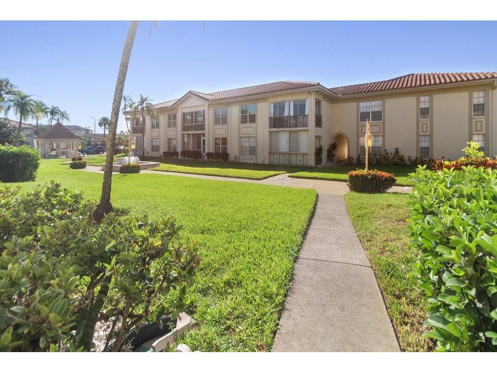 19029 Us Highway 19 N #UNIT 4 -BUILDING 2 Clearwater FL 33764 W7879882 image17