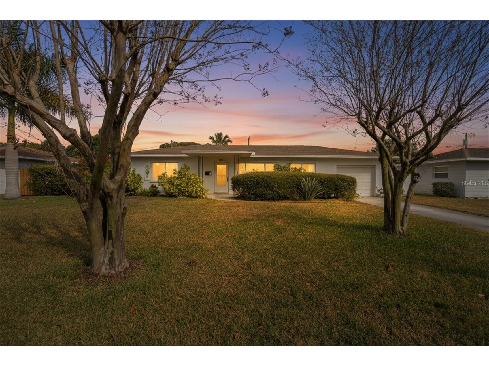 1903 42nd Way N Saint Petersburg FL 33713 TB8475356 image1