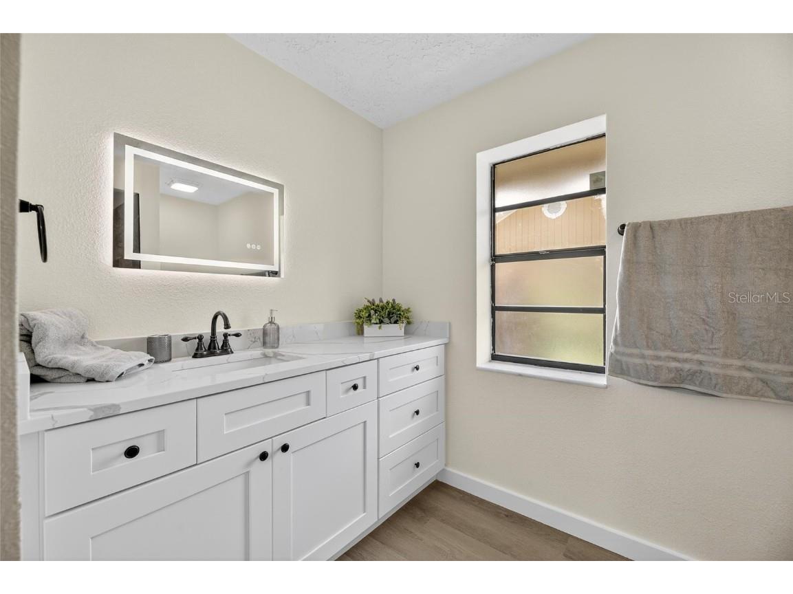 1903 Country Club Court Plant City FL 33566 TB8420115 image35