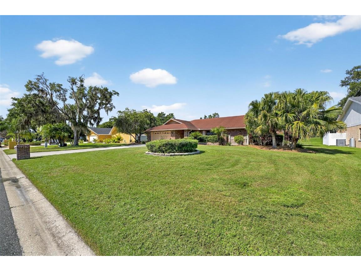 1903 Country Club Court Plant City FL 33566 TB8420115 image7