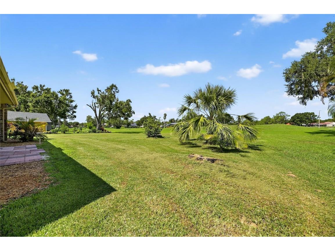 1903 Country Club Court Plant City FL 33566 TB8420115 image73