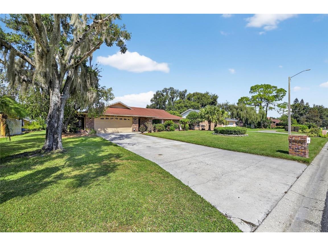 1903 Country Club Court Plant City FL 33566 TB8420115 image9