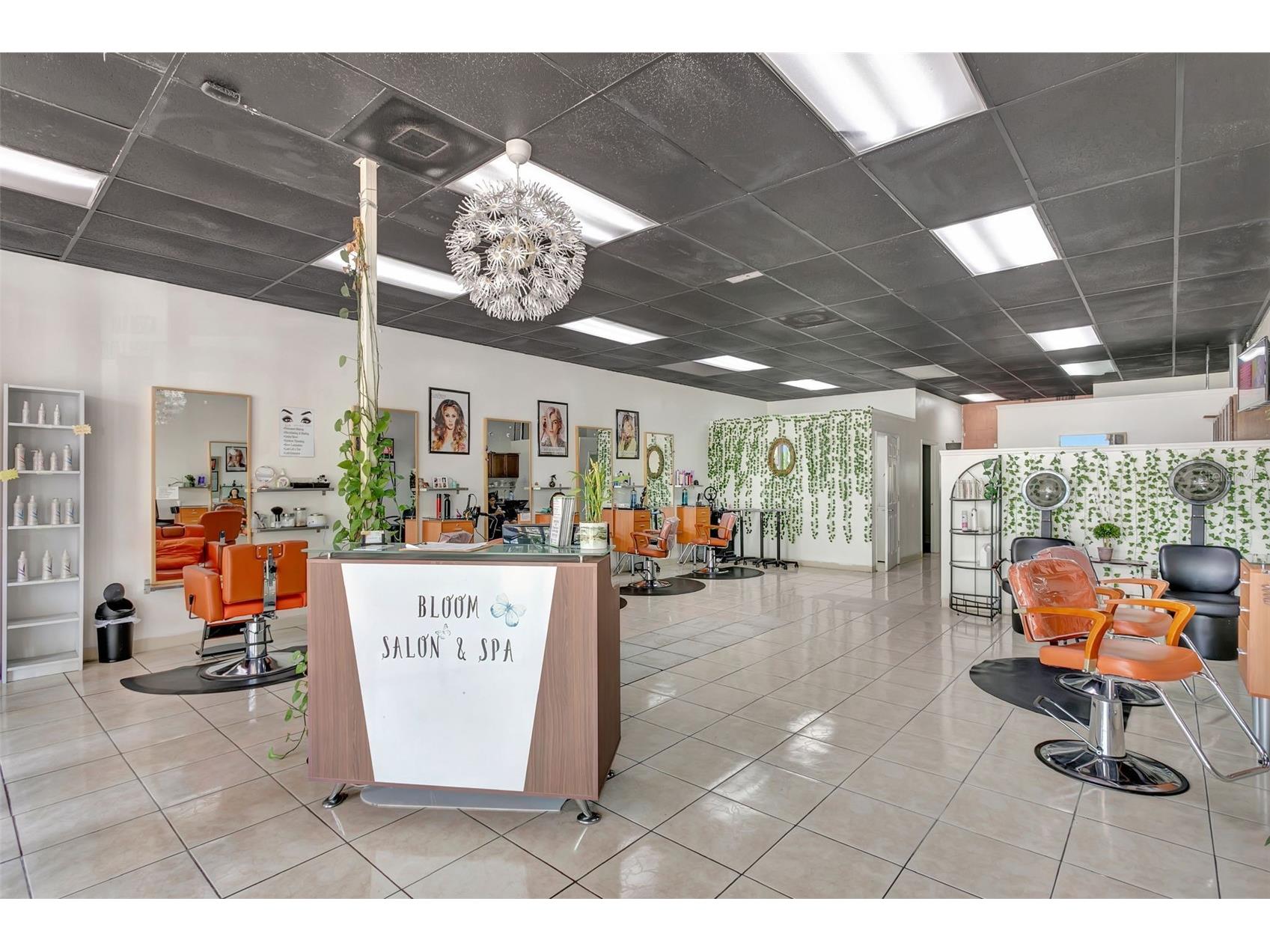 1903 E Fl 60 #D Valrico FL 33594 TB8497752 image1