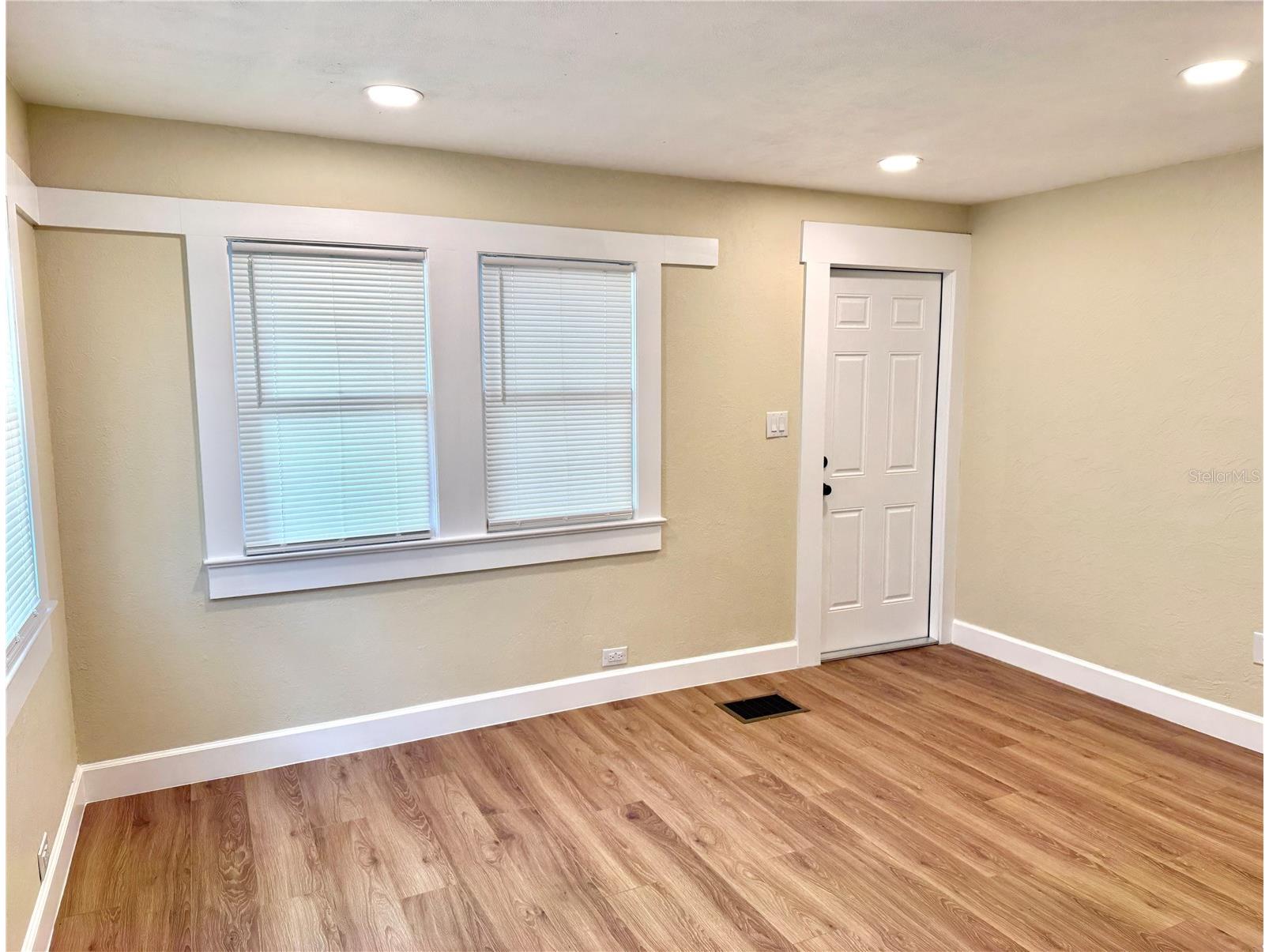 1903 E Osborne Avenue Tampa FL 33610 A4681828 image5