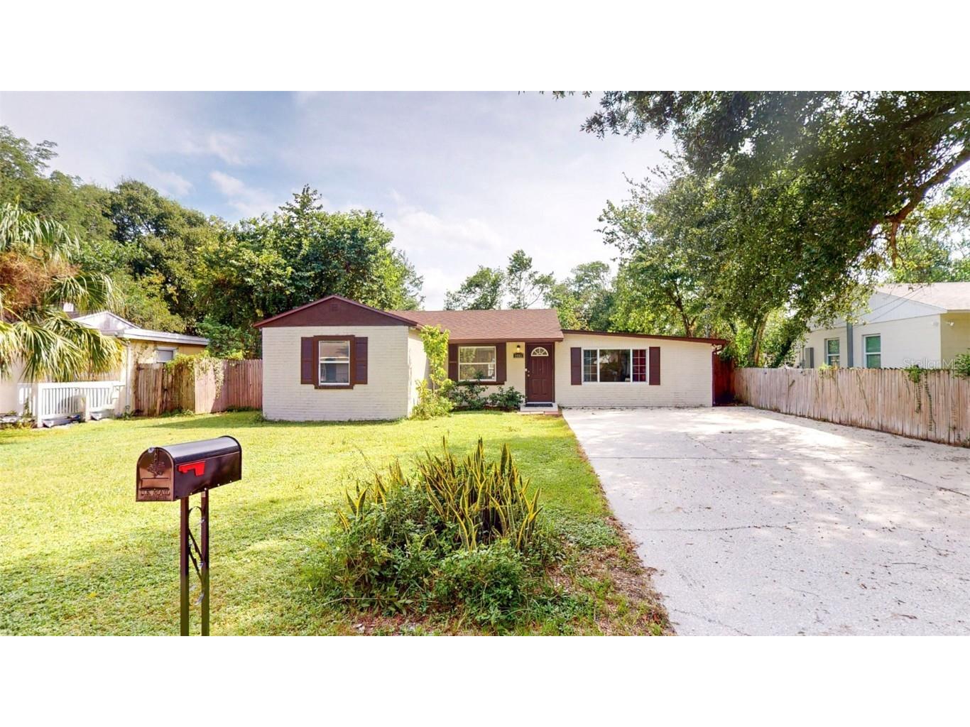 1903 E Shadowlawn Avenue Tampa FL 33610 TB8307761 image1