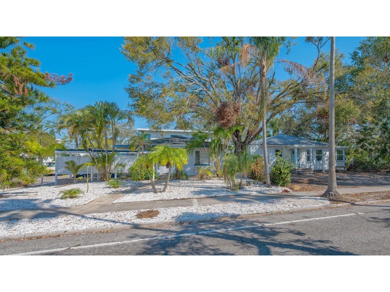 1903 Oak Street Sarasota FL 34236 - SARASOTA BAYFORNT A4659396 image34