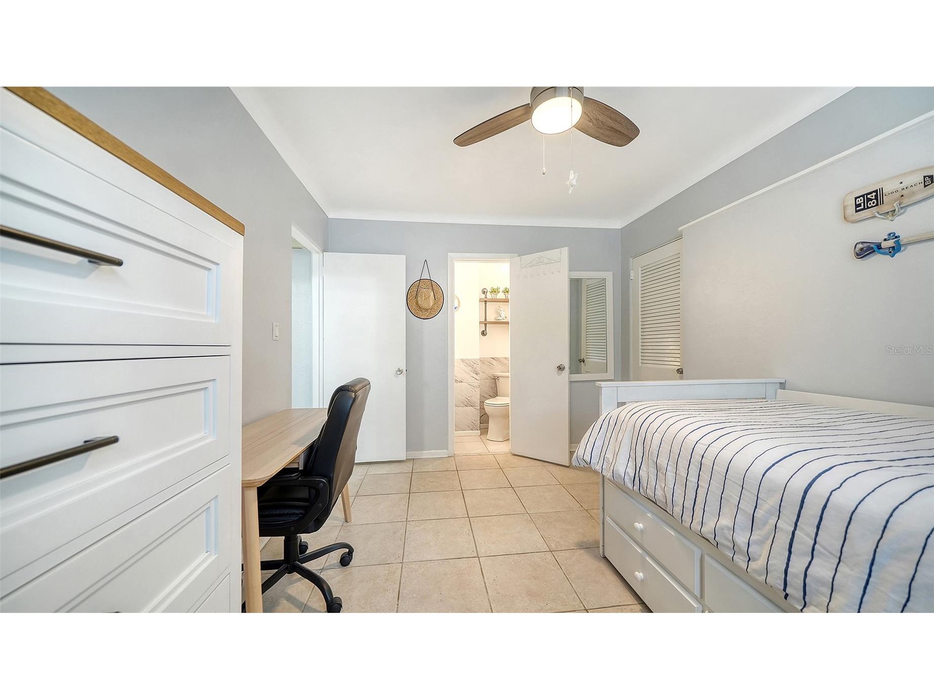 1903 Oak Street Sarasota FL 34236 A4693794 image13