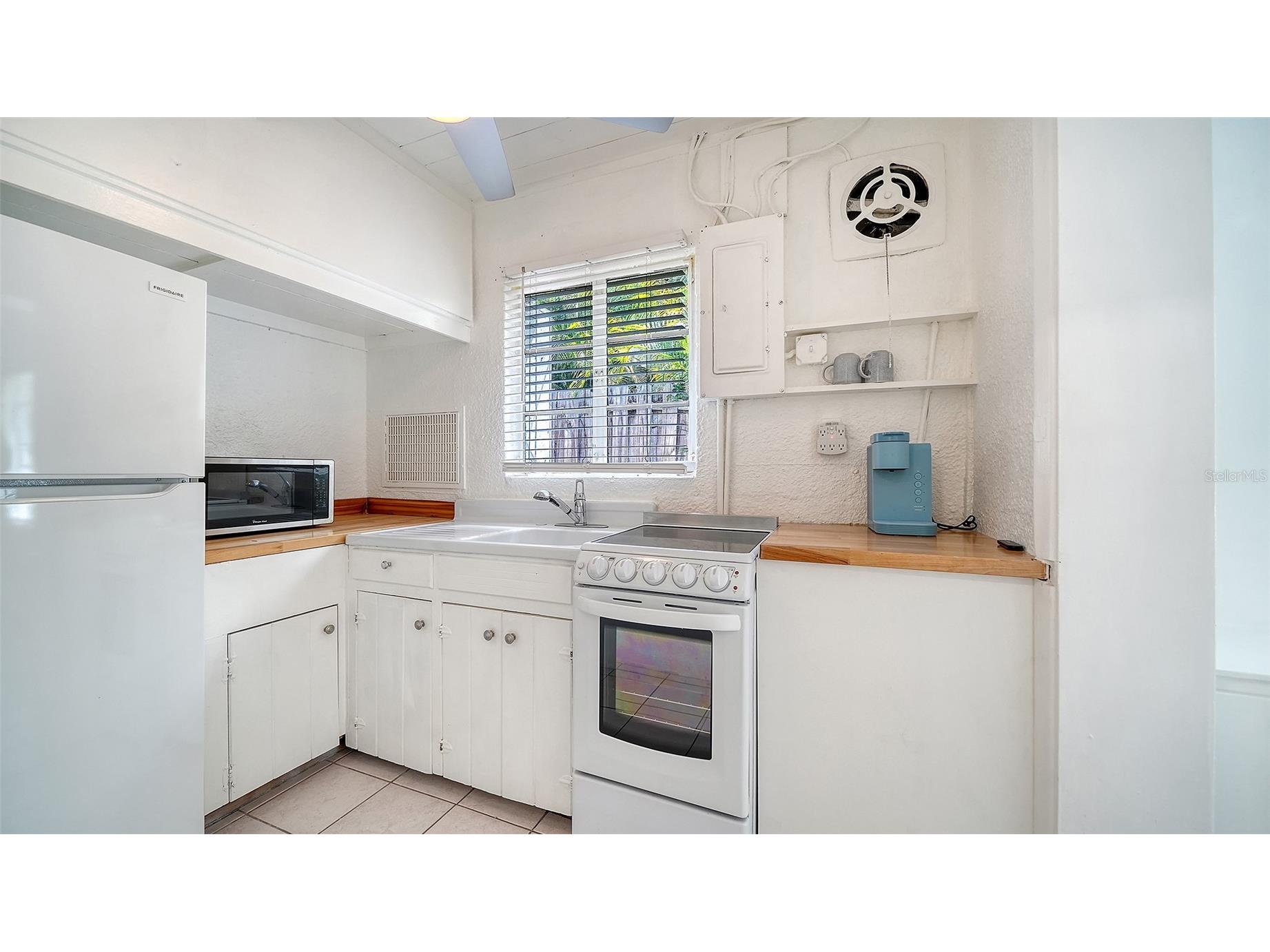 1903 Oak Street Sarasota FL 34236 A4693794 image20