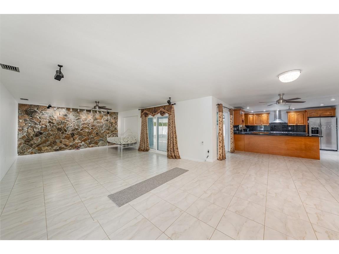 1903 Oro Court Clearwater FL 33764 TB8432457 image2