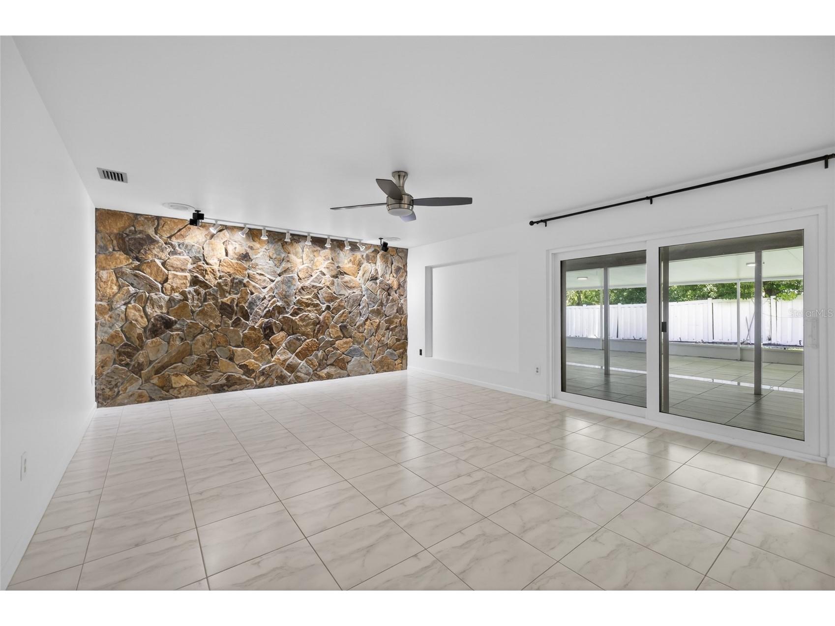 1903 Oro Court Clearwater FL 33764 TB8512227 image6