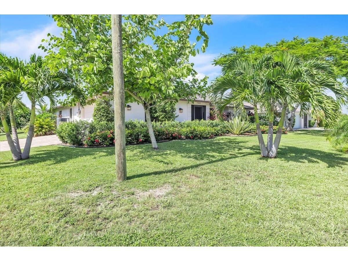1903 SE 29th Lane Cape Coral FL 33904 A4700950 image4