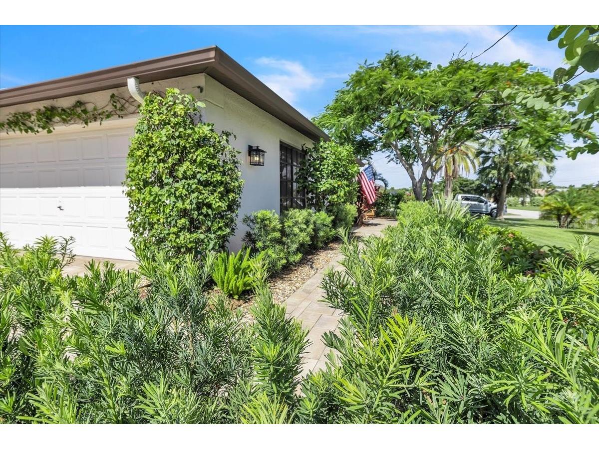 1903 SE 29th Lane Cape Coral FL 33904 A4700950 image9