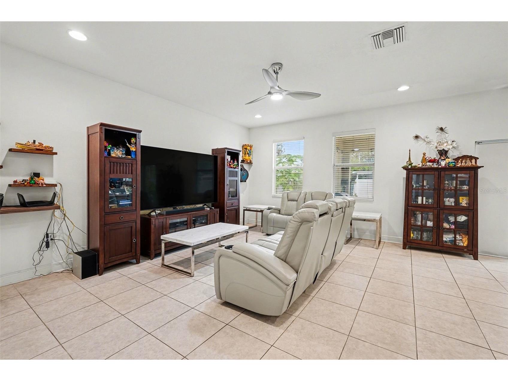 1903 W State Street Tampa FL 33606 TB8468262 image2