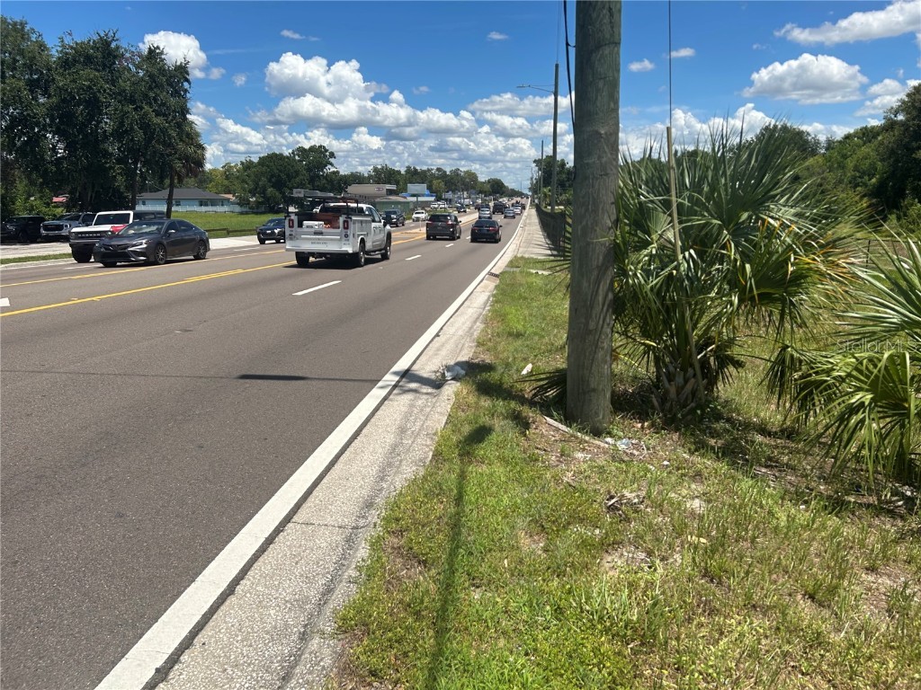 1904-1906 W Busch Boulevard Tampa FL 33612 TB8411234 image5