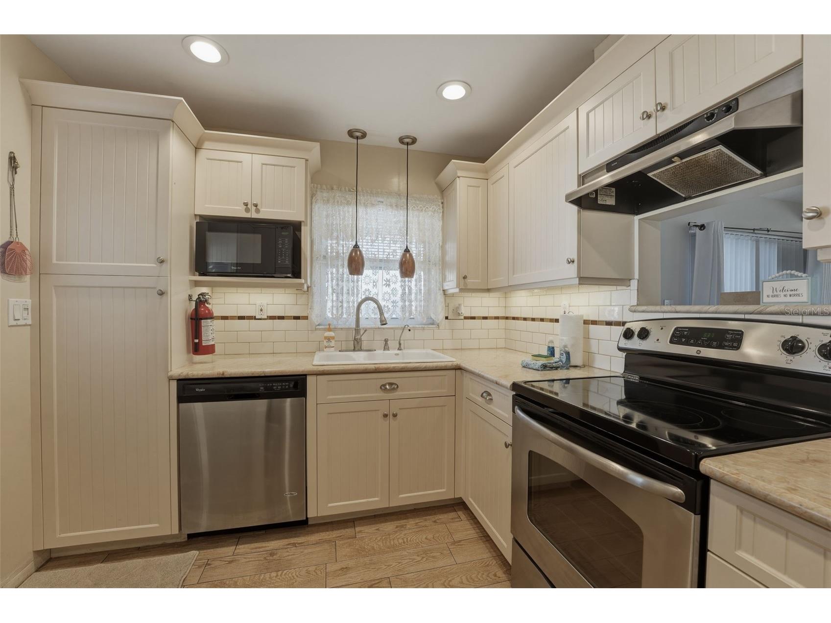 1904 31st Street W Bradenton FL 34205 A4683369 image14