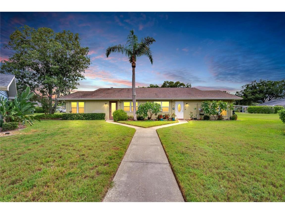 1904 Canterbury Lane #15 Sun City Center FL 33573 T3543218 image1