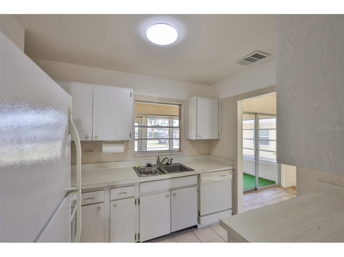 1904 Canterbury Lane #18 Sun City Center FL 33573 TB8391577 image14