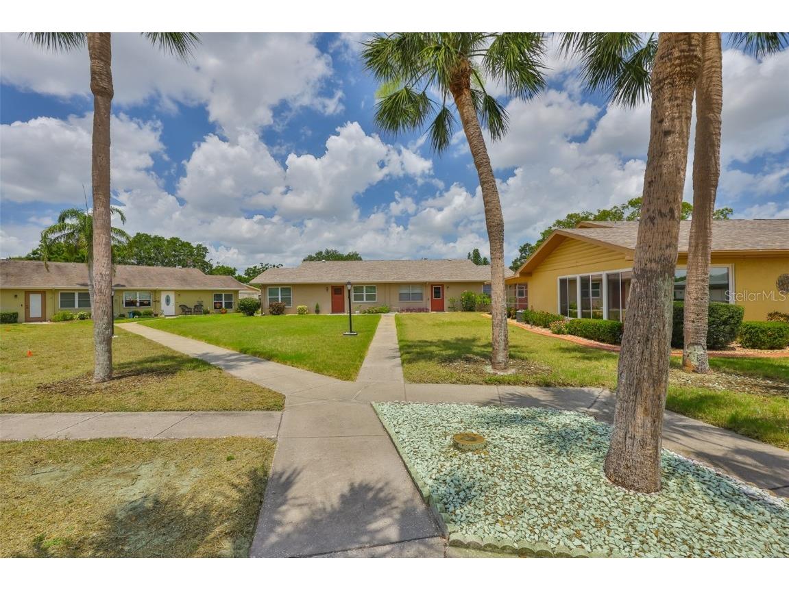 1904 Canterbury Lane #18 Sun City Center FL 33573 TB8391577 image31