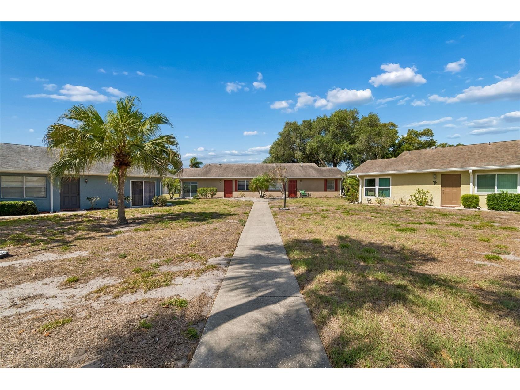 1904 Canterbury Lane #5 Sun City Center FL 33573 TB8498130 image4