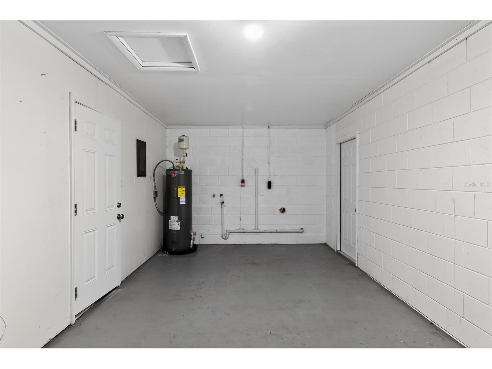 1904 E 115th Avenue Tampa FL 33612 O6412023 image19