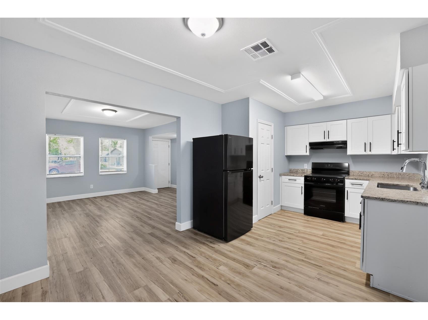 1904 E 115th Avenue Tampa FL 33612 O6412023 image6