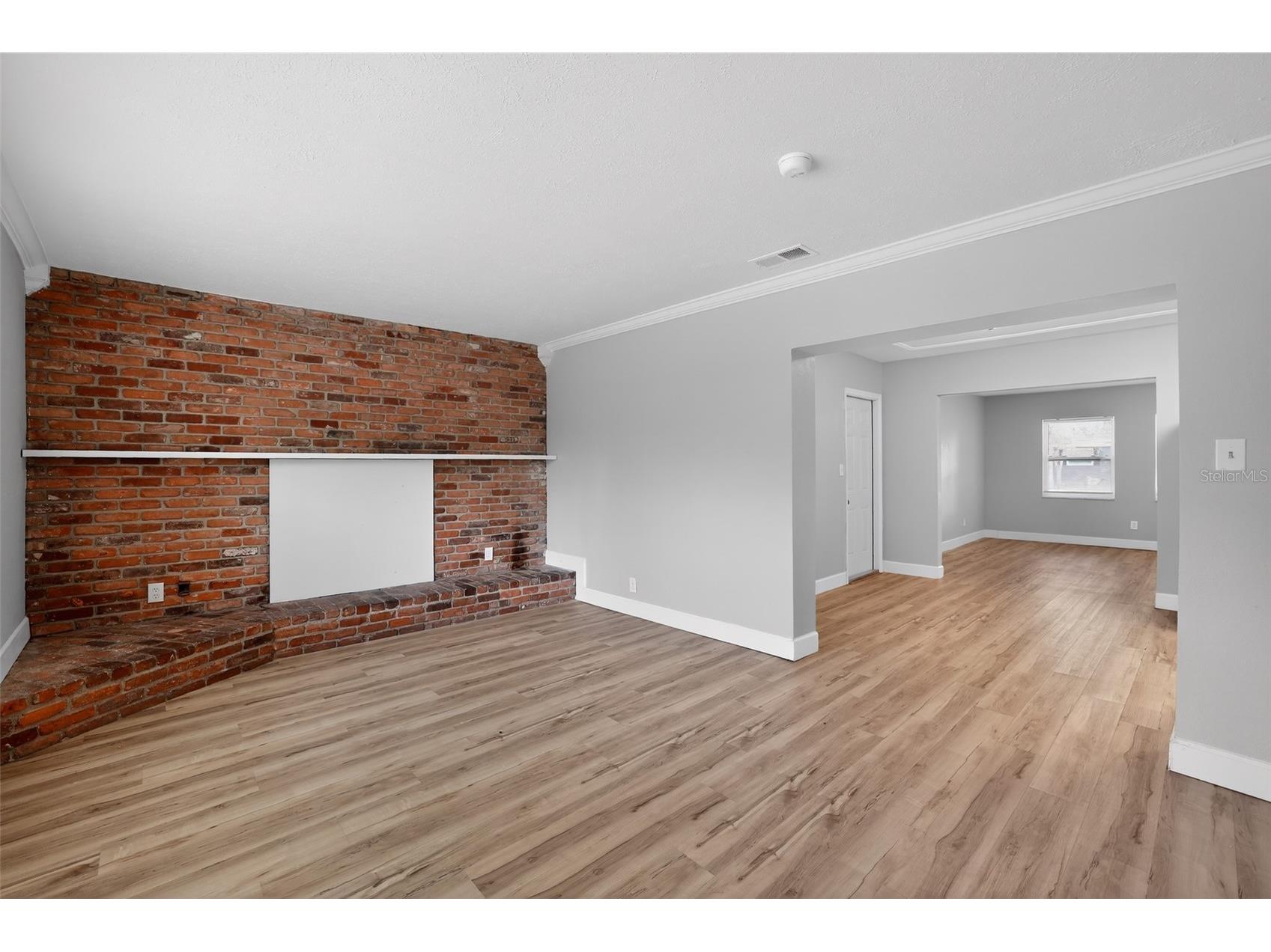 1904 E 115th Avenue Tampa FL 33612 O6412023 image9