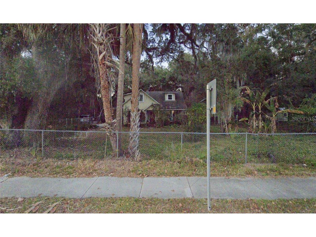 1904 E University Avenue Gainesville FL 32641 O6303798 image1