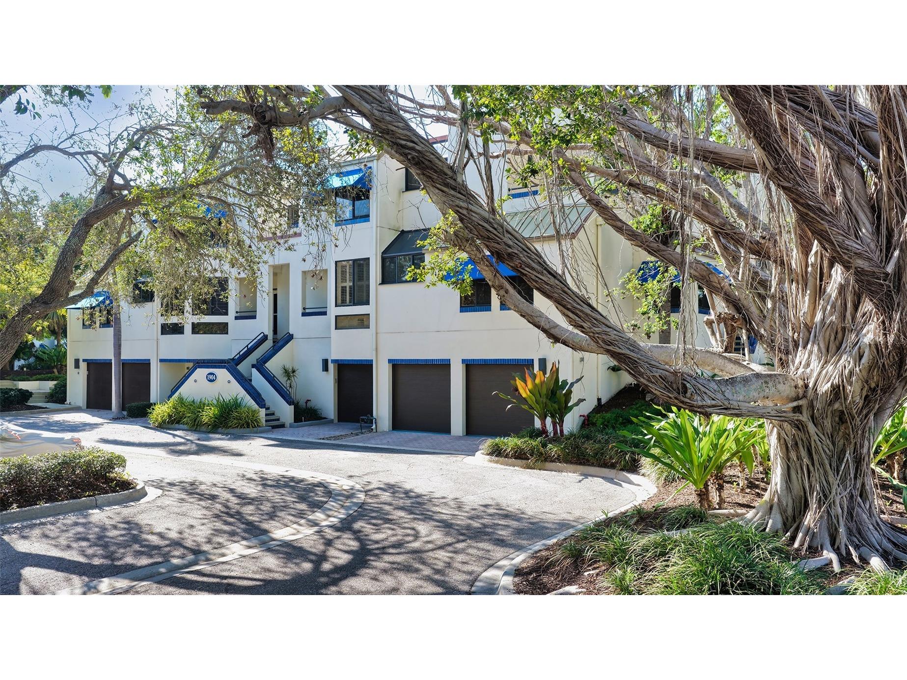1904 Harbourside Drive #201 Longboat Key FL 34228 A4676262 image1