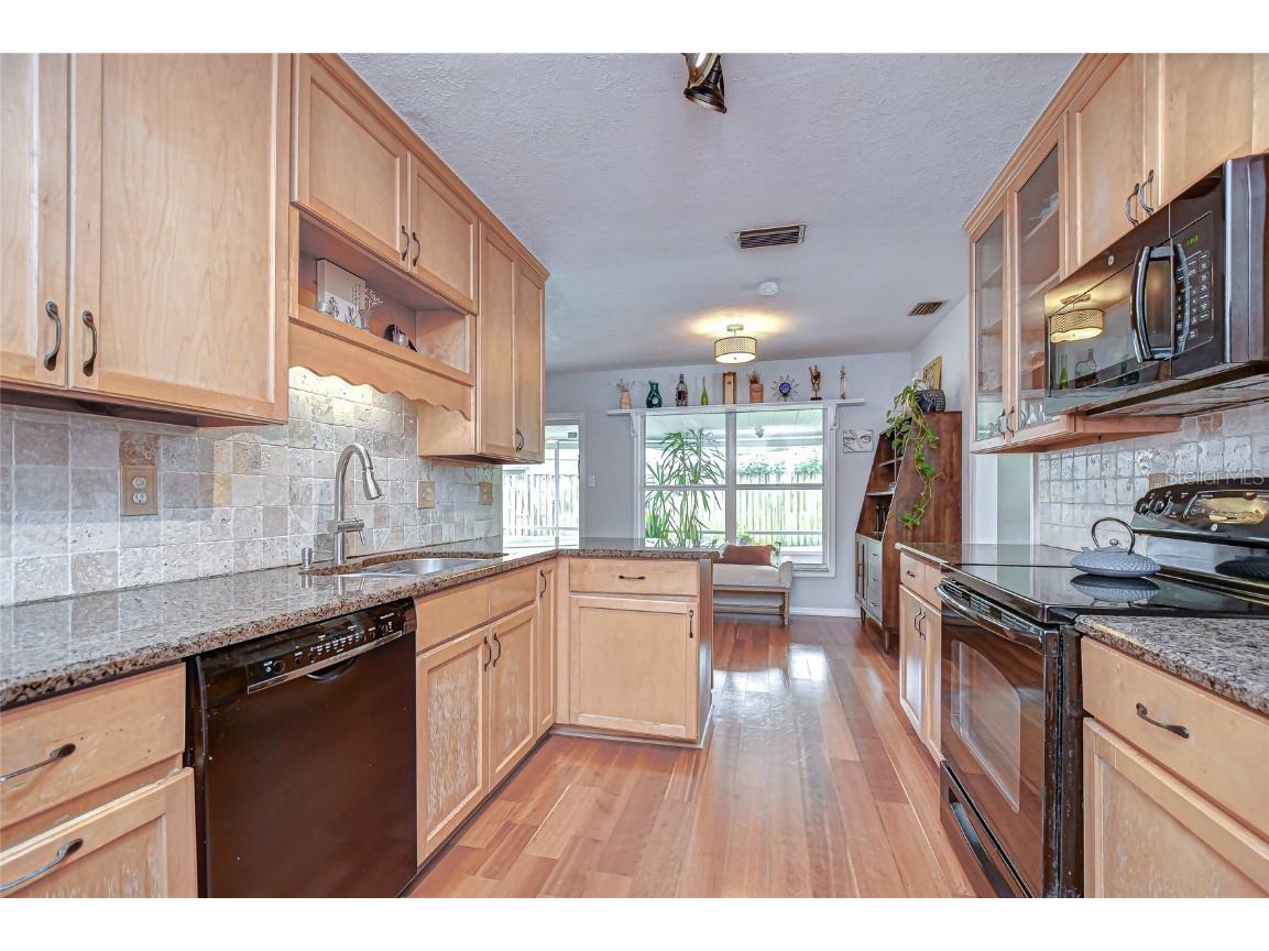 1904 Little Cove Tampa FL 33613 TB8460230 image4