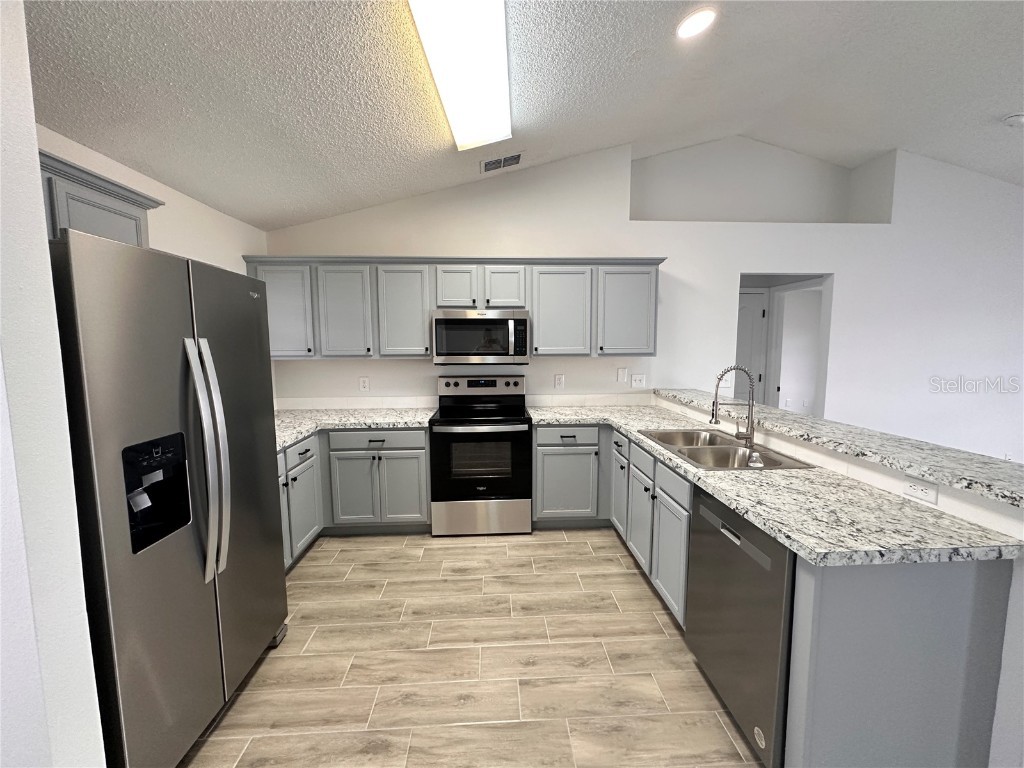 1904 Manatee Drive Kissimmee FL 34759 O6201611 image4