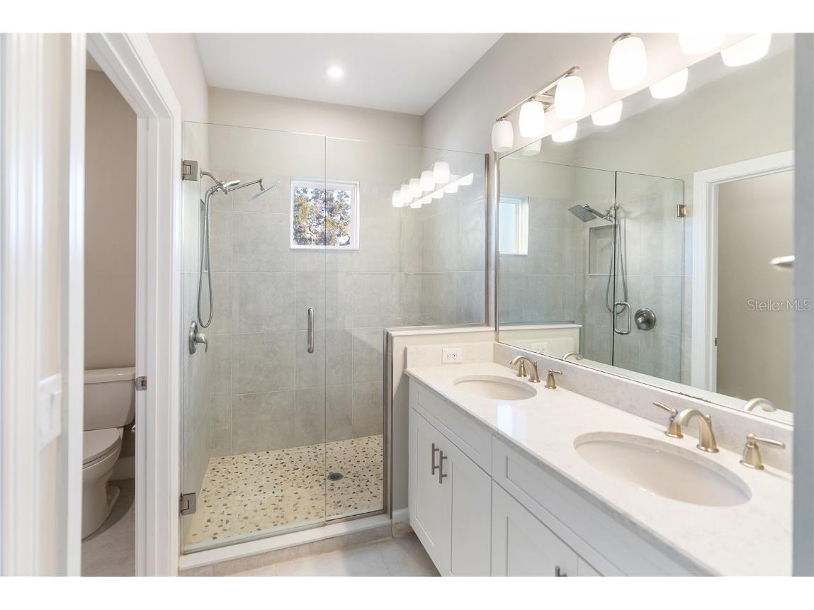 1904 Monte Carlo Drive #1102 Sarasota FL 34231 A4672726 image16