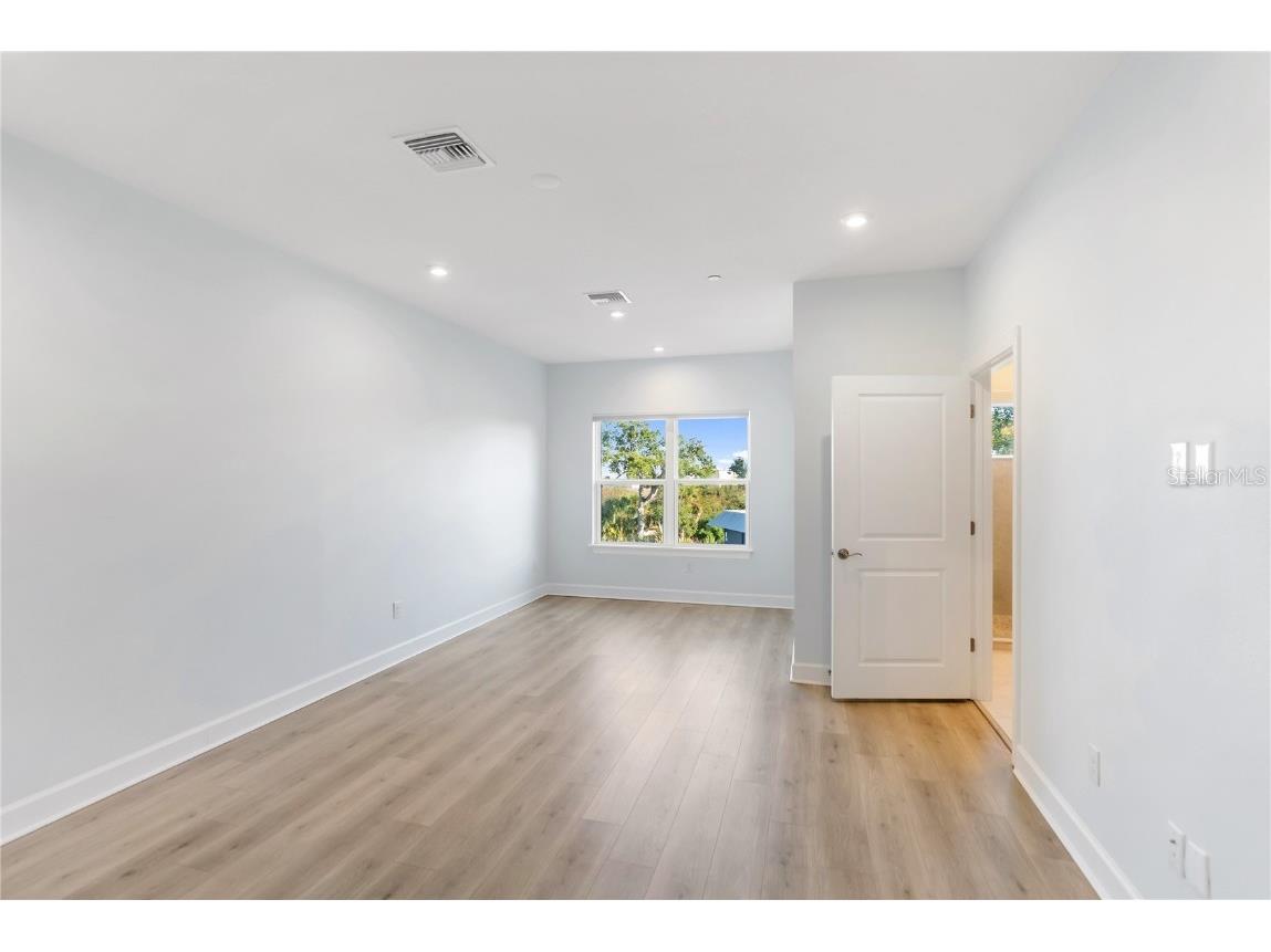 1904 Monte Carlo Drive #1102 Sarasota FL 34231 A4672726 image17