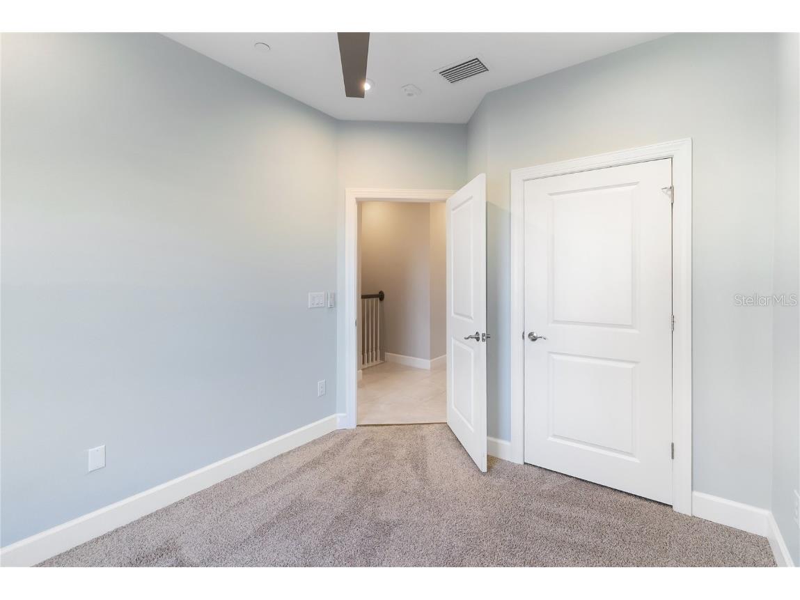 1904 Monte Carlo Drive #1102 Sarasota FL 34231 A4672726 image24