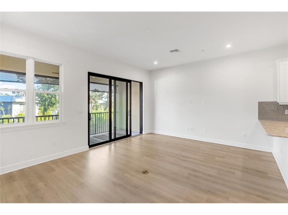 1904 Monte Carlo Drive #1102 Sarasota FL 34231 A4672726 image7