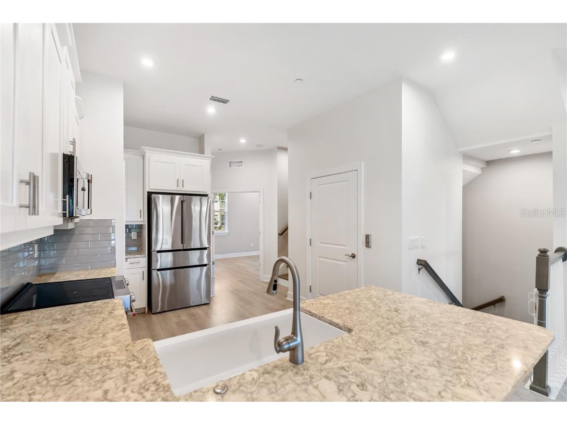 1904 Monte Carlo Drive #1102 Sarasota FL 34231 A4672726 image9