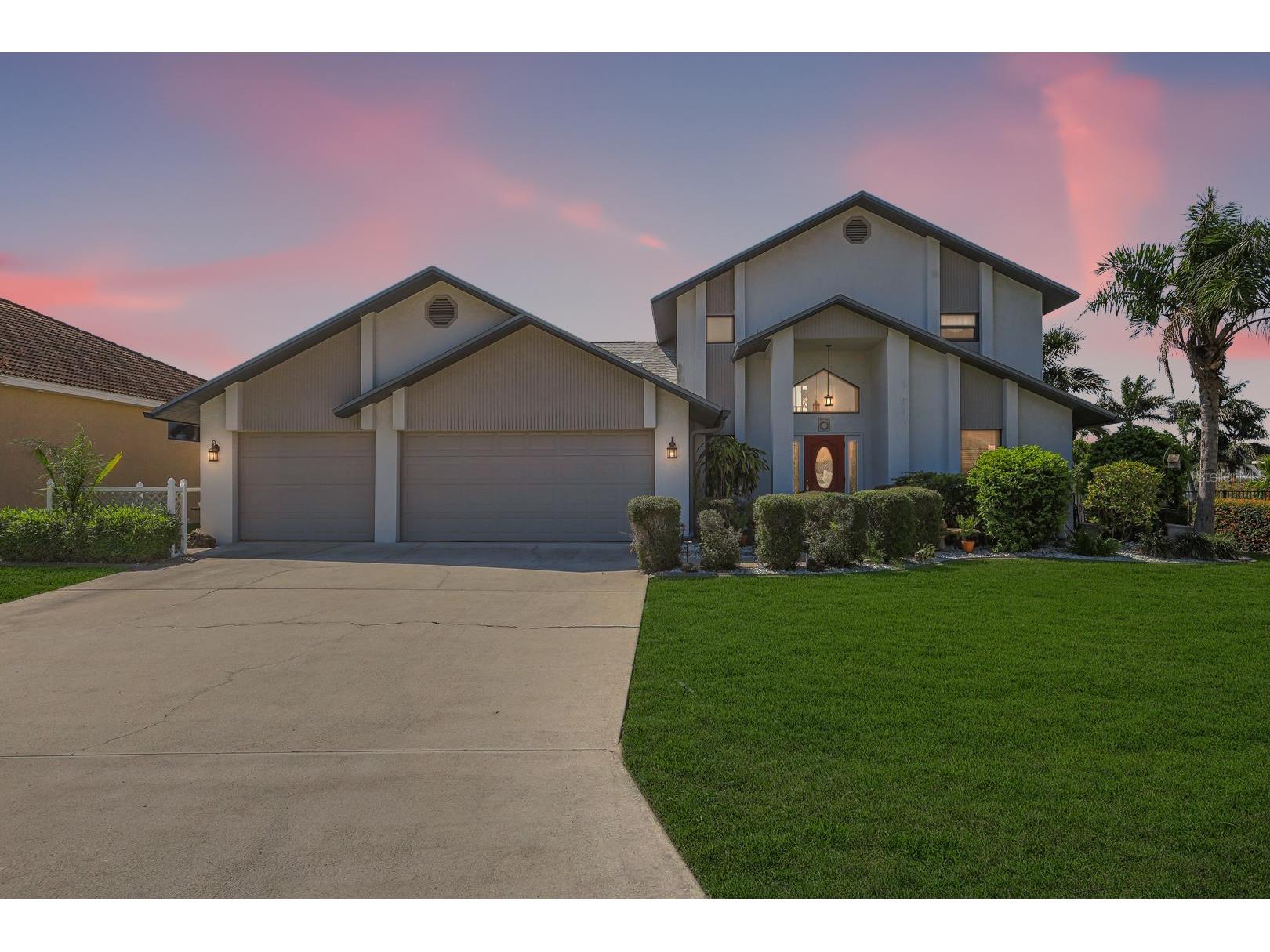 1904 SE 36th Terrace Cape Coral FL 33904 TB8488283 image1