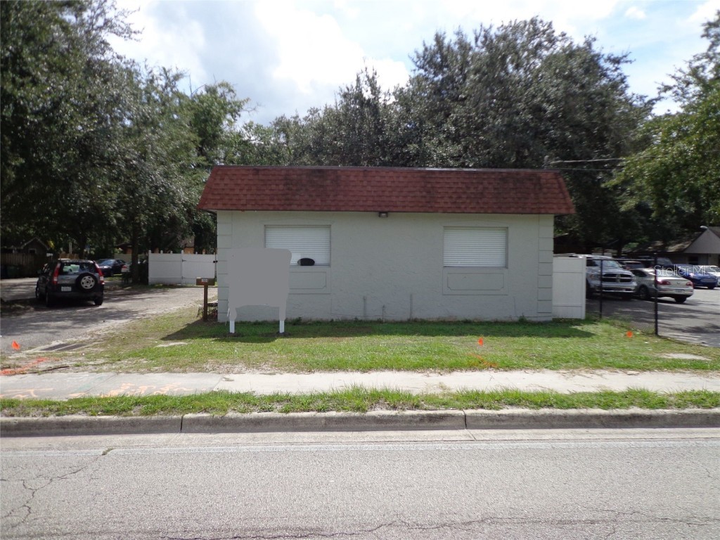 1904 W Waters Ave Tampa FL 33603 W7838862 image1