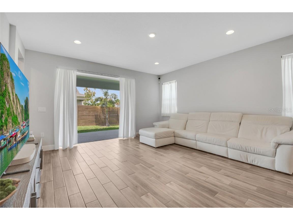 19041 Blueleaf Street Orlando FL 32827 S5132420 image24