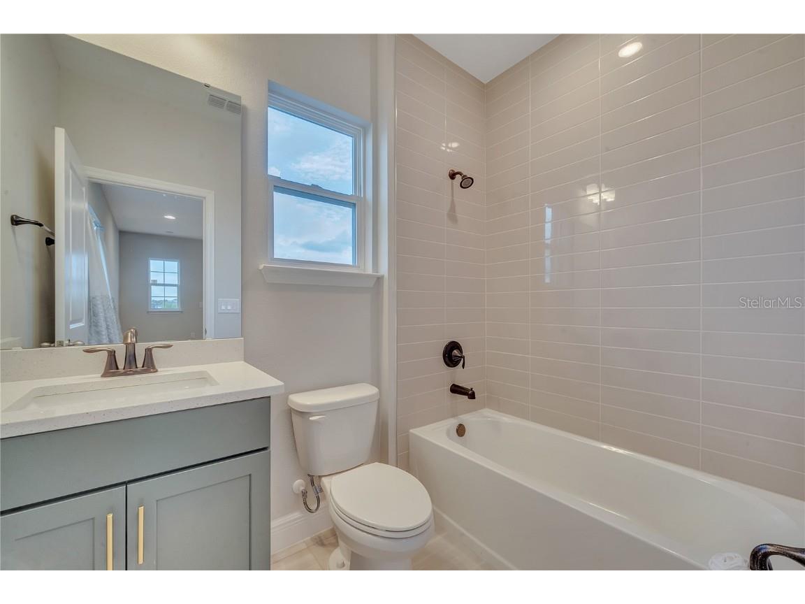 19041 Blueleaf Street Orlando FL 32827 S5132420 image51