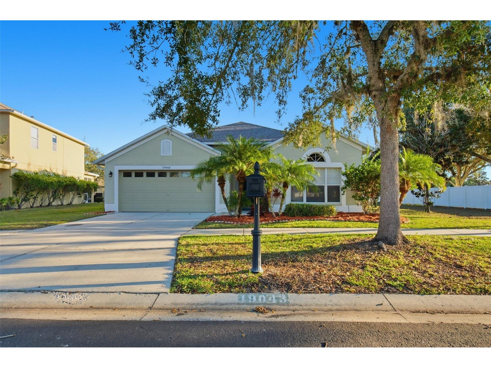 19043 New Passage Boulevard Land O Lakes FL 34638 O6370476 image1