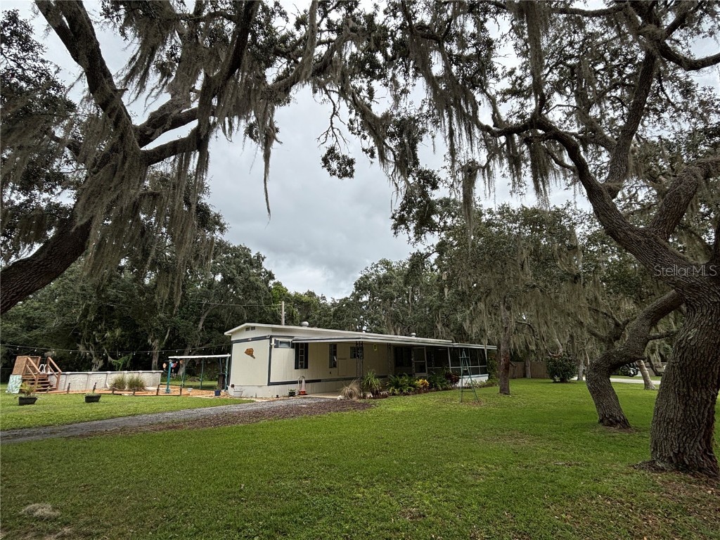 19049 SE 16th Place Silver Springs FL 34488 - HALFMOON LAKE OM708668 image1