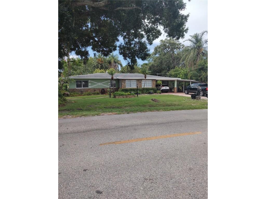 1905 10th Street W Palmetto FL 34221 A4576548 image1