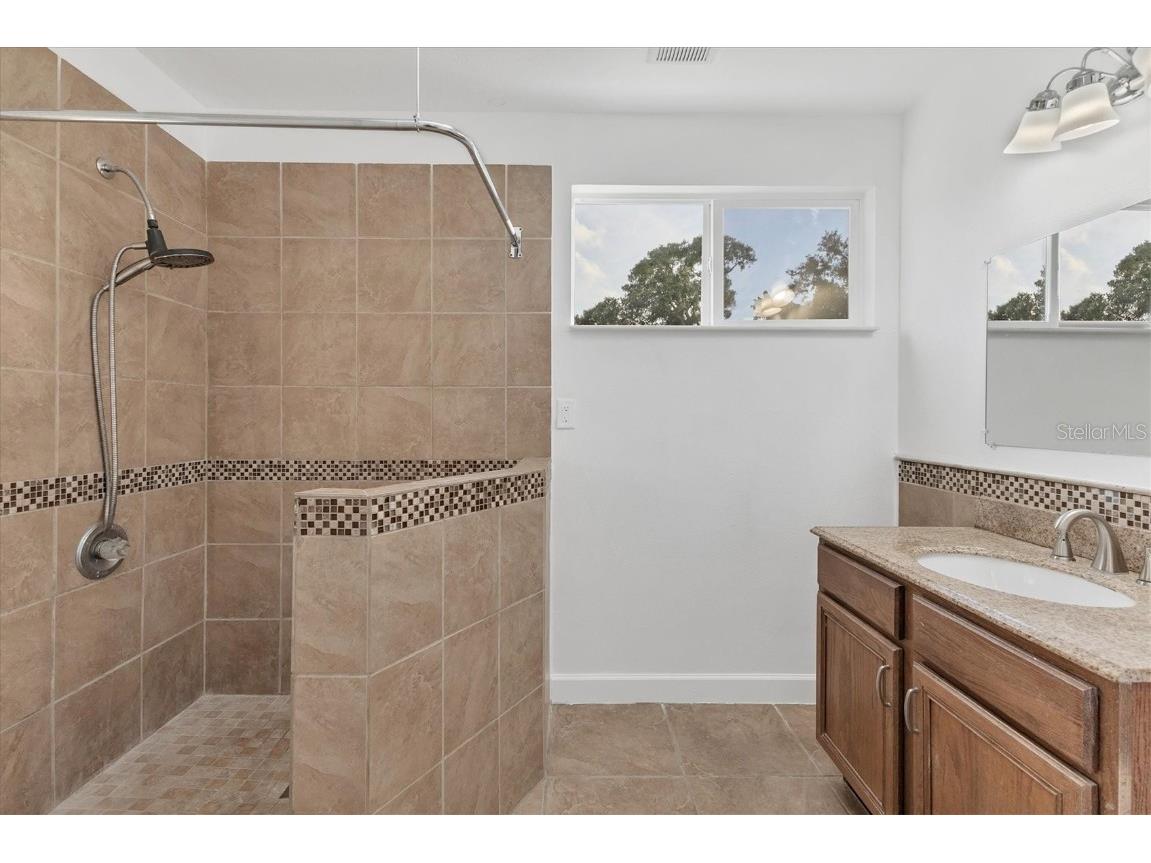 1905 14th Avenue W Bradenton FL 34205 A4661185 image15