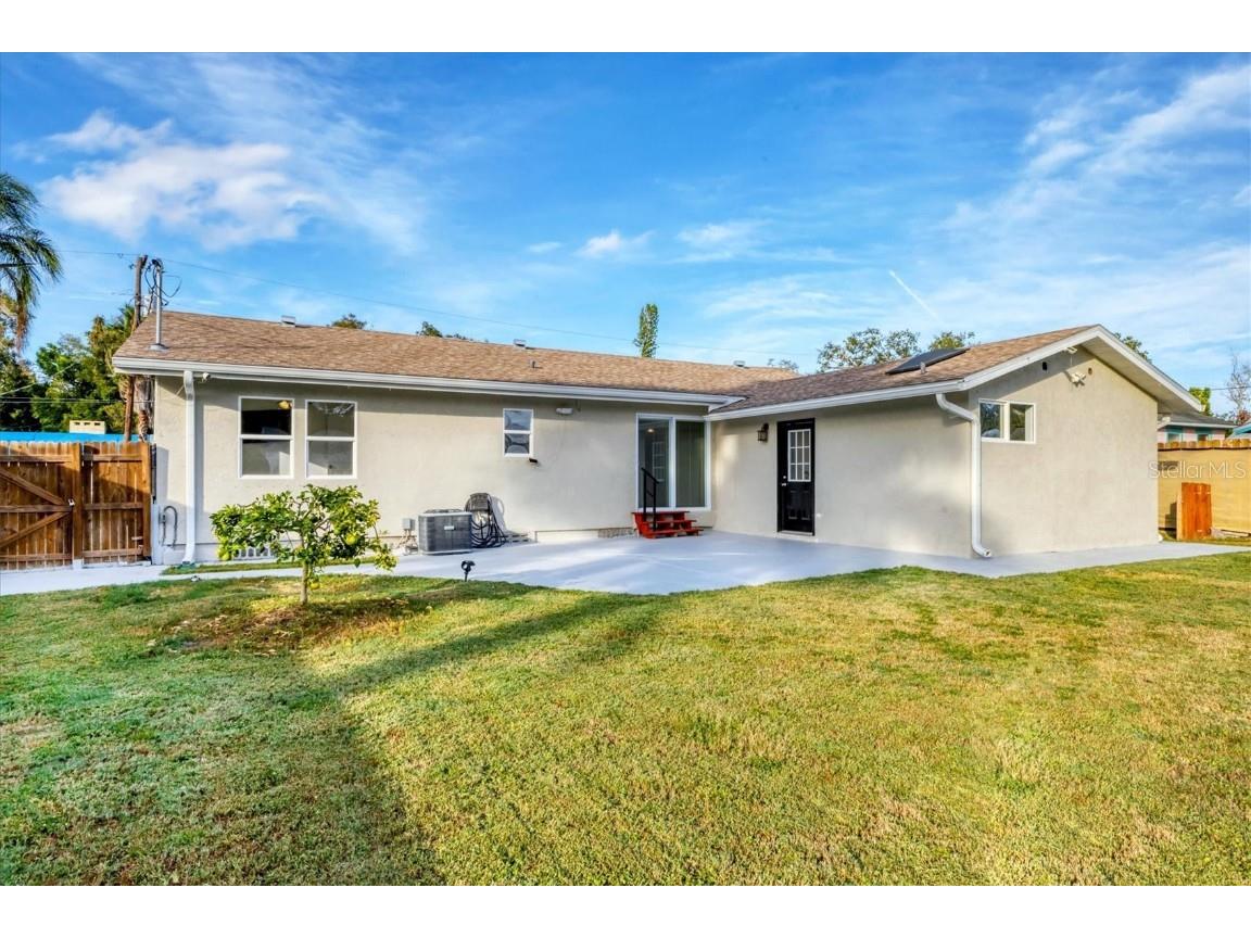 1905 14th Avenue W Bradenton FL 34205 A4661185 image27